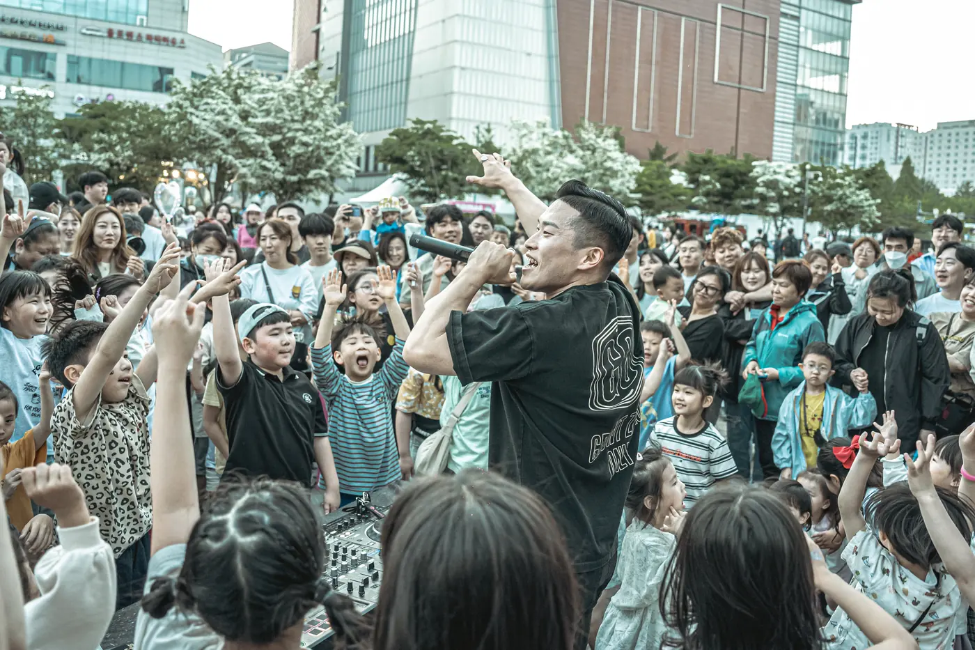 SEFO 공연 현장 — KIDS CLUB