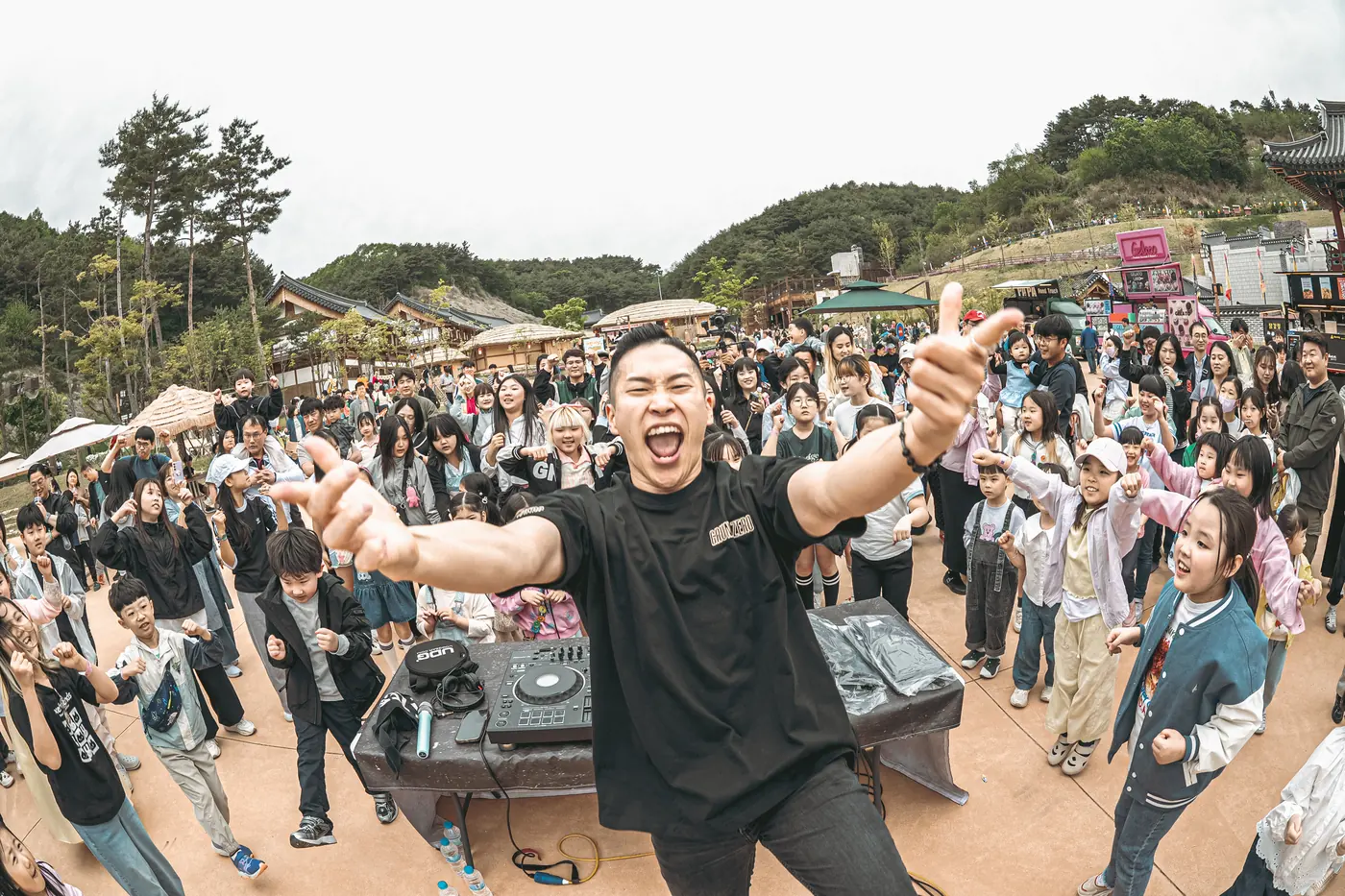 SEFO 공연 현장 — FAMILY FESTIVAL